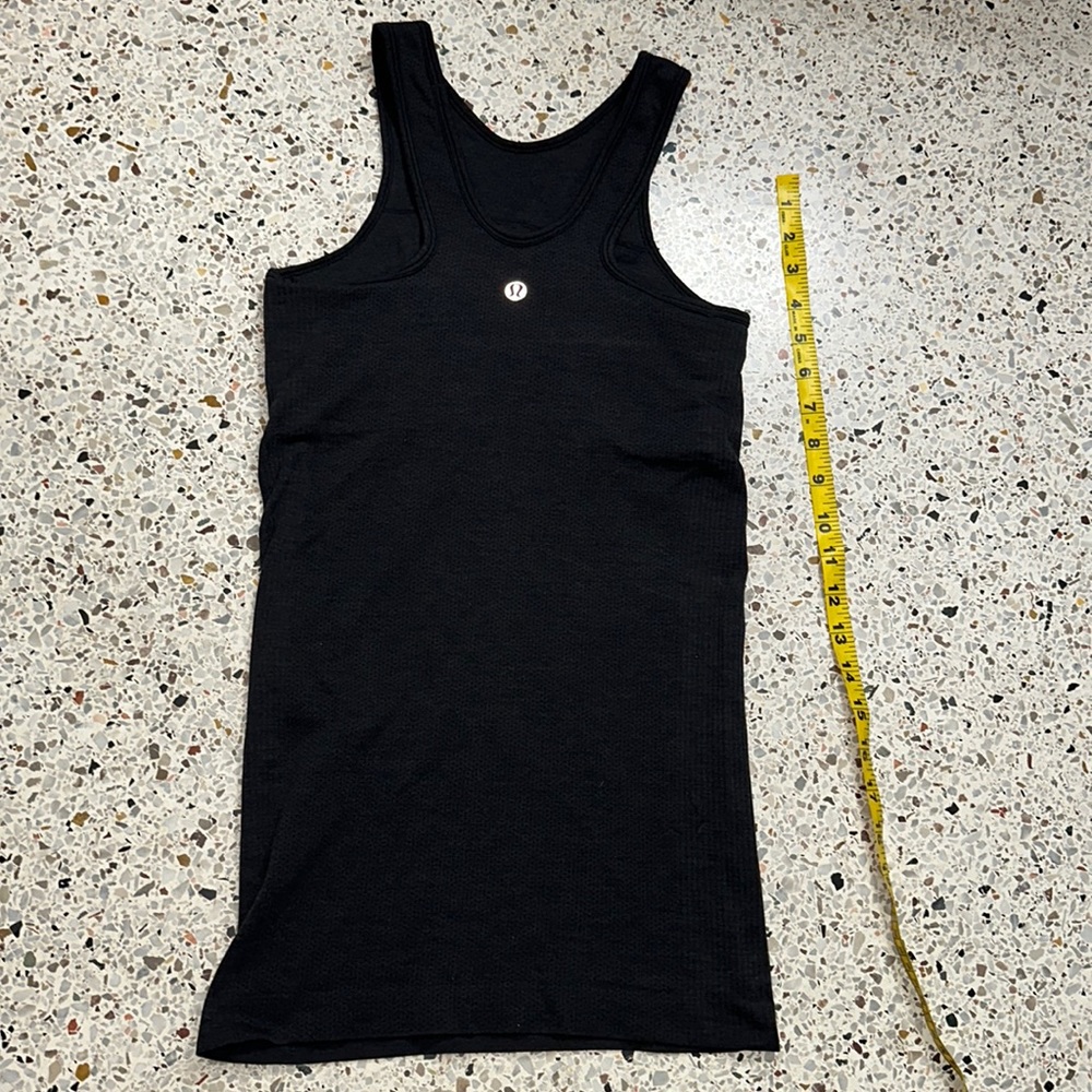 Lululemon black dark gray built in bra tank top high neck racerback 4